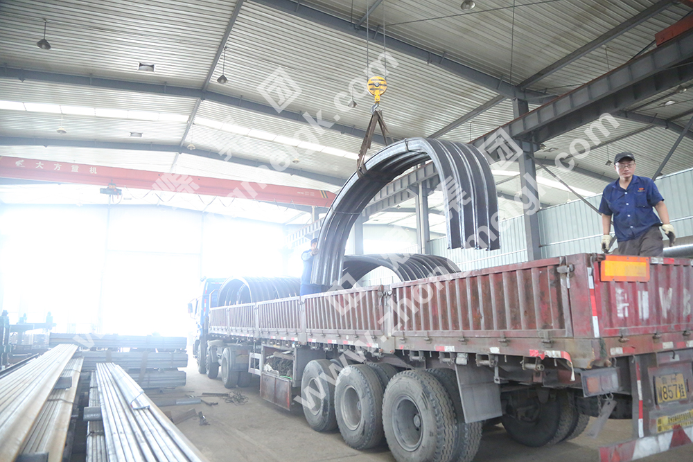 中煤集团一批新型U型钢支架发往曲阜